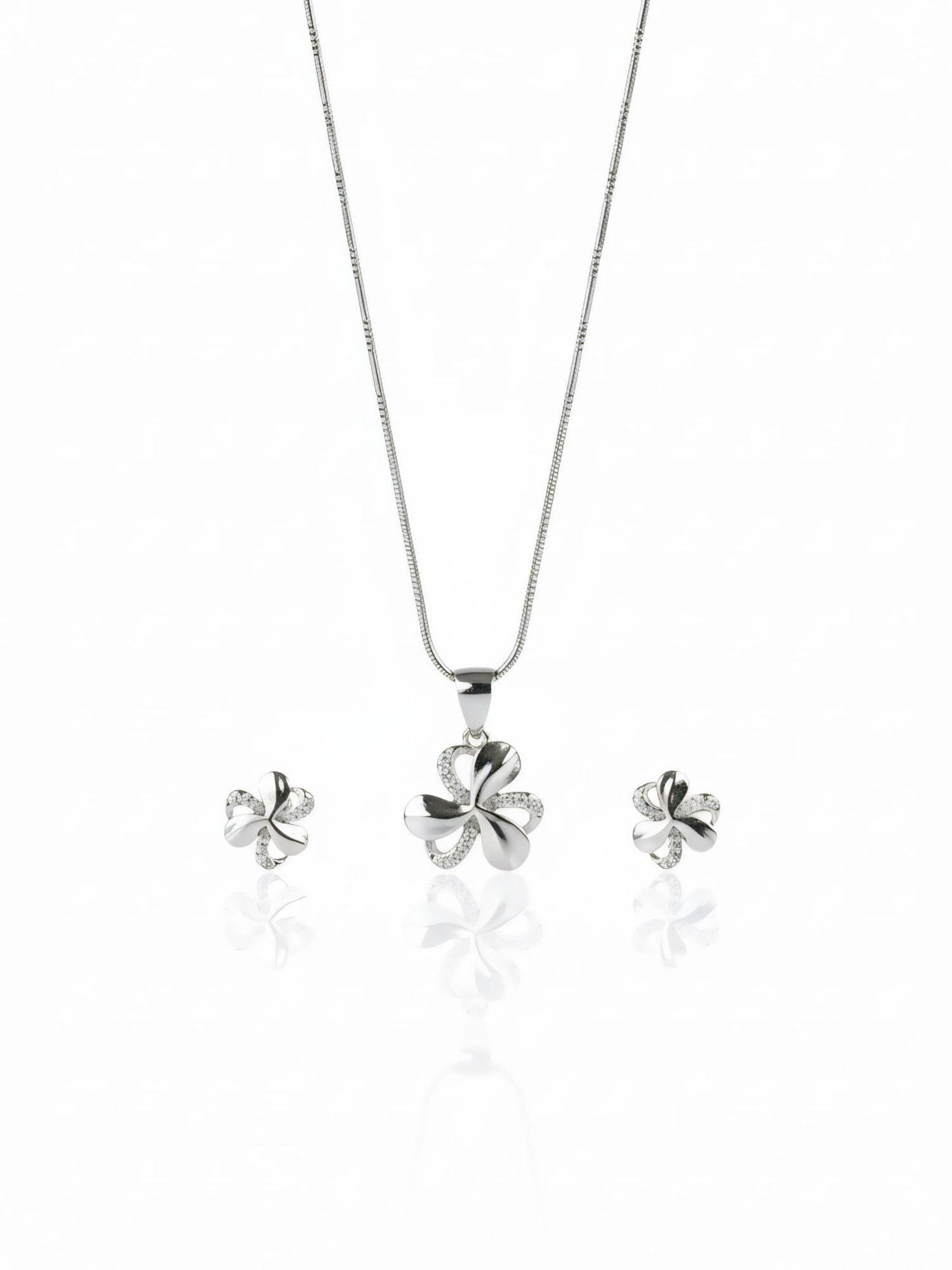 Sterling Silver Bloom Necklace Set