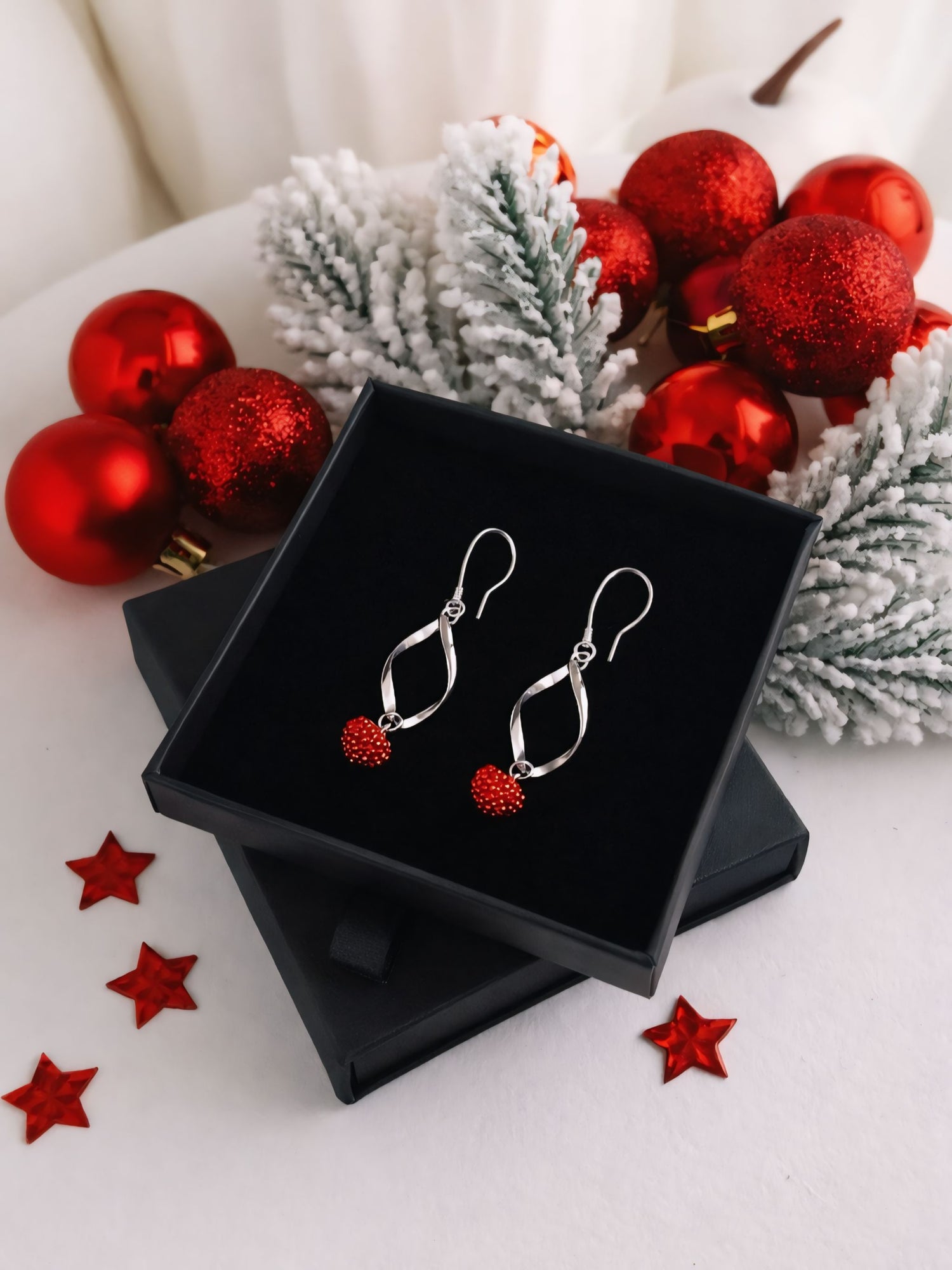 Silver twisted Heart Dangle Earrings