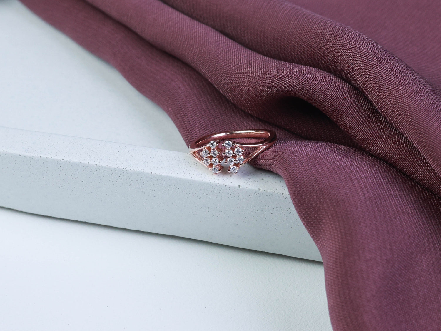 Women’s Rose Gold Cluster Ring